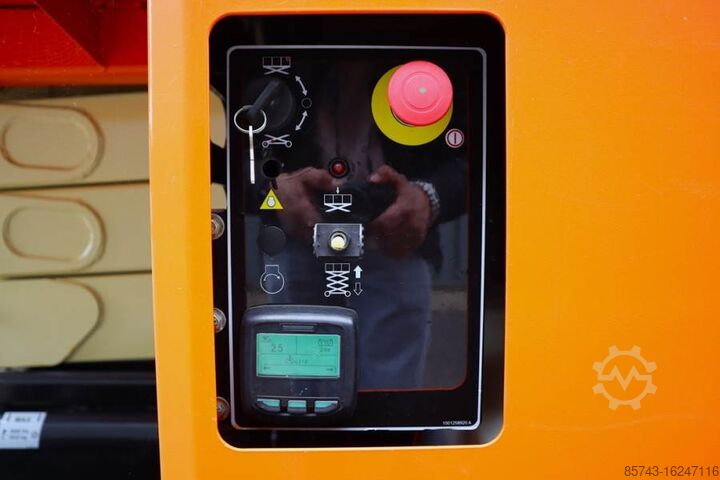 Schaarlift JLG ERT2669 Unused, Electric, 10m Working Height, 680k