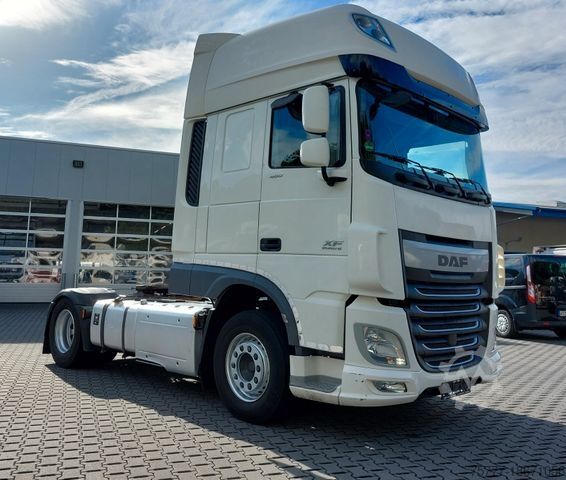 Standardni tegljač DAF XF106-460 SSC-INTARDER-2 Tanks-Parking Cool-Kipp