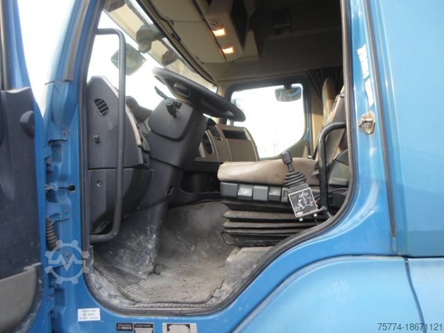 Standard nyergesvontató RENAULT Premium 450/ Kipphydraulik
