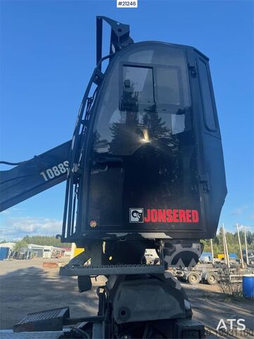Crane Jonsered J1088S Timber crane