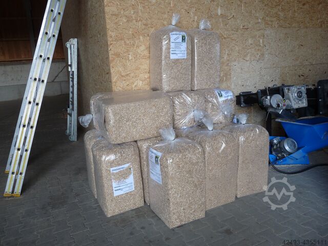 Prasa z systemem odpylania mütek