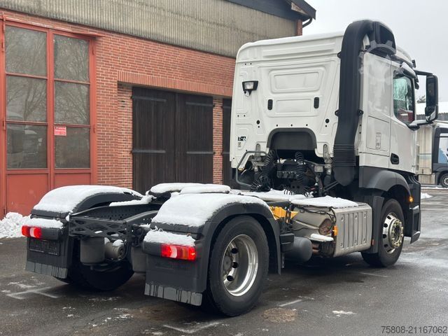 Nákladní vůz na nebezpečné materiály MERCEDES-BENZ Actros 1840 ADR FL/AT Safety Xenon