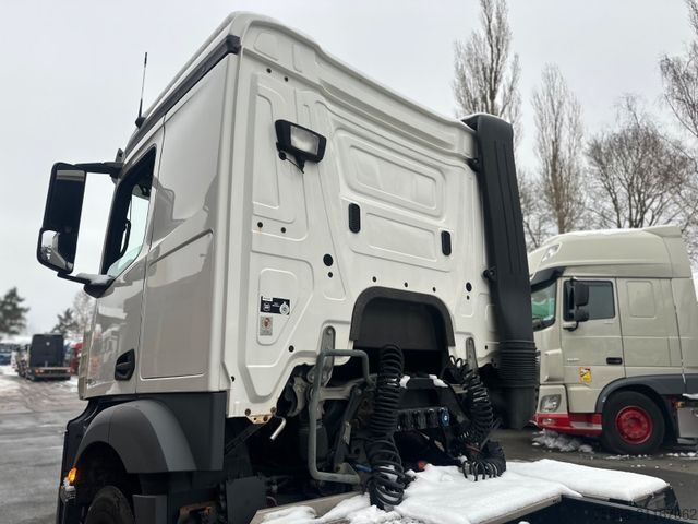 Nákladní vůz na nebezpečné materiály MERCEDES-BENZ Actros 1840 ADR FL/AT Safety Xenon