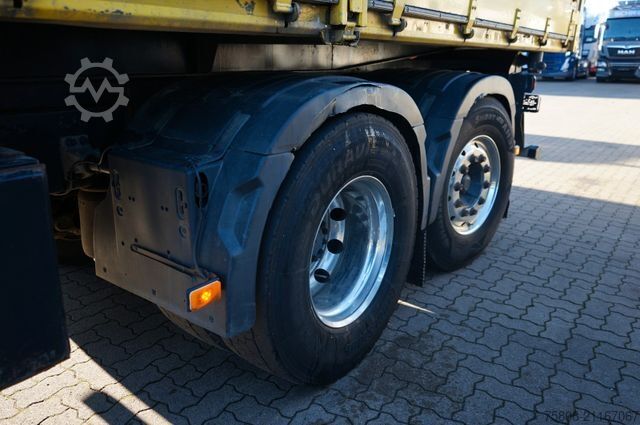 Sklápěcí vůz VOLVO FH460 Getreidekipper Lenk Staplerhalterung