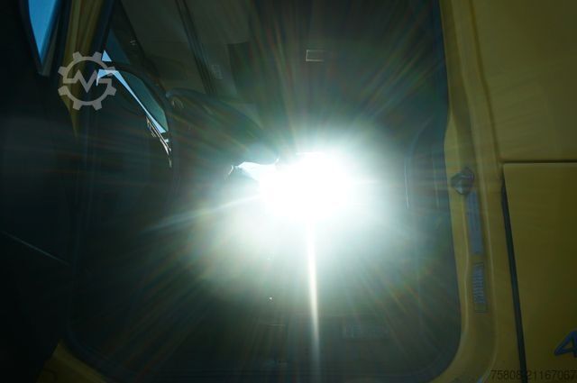 Sklápěcí vůz VOLVO FH460 Getreidekipper Lenk Staplerhalterung