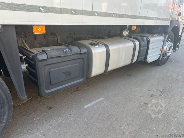 Chladírenský vůz VOLVO FM450 6X2 Kühl Frigoblock LBW 8.10 m Lenk