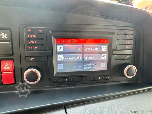 Jeřáb na nákladním automobilu MAN TGS 26.440 Baustoff Hiab XS177 K Lenk Navi