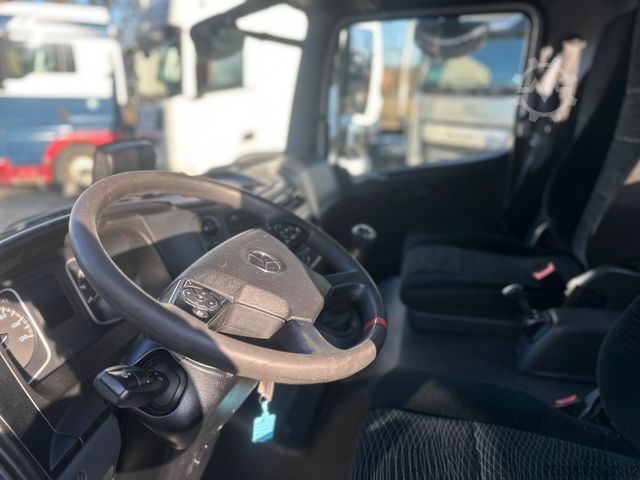 Sklápěcí vůz MERCEDES-BENZ Atego 1224 Kipper Kran Hiab XS 077 AHK Klima