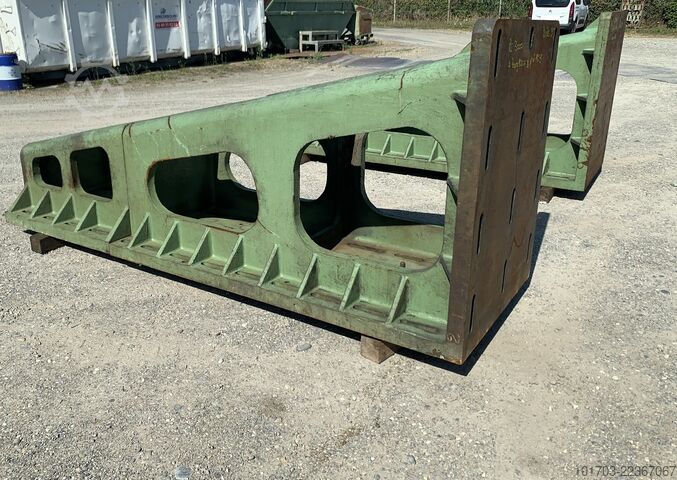 Para żeliwnych płyt kątowych Paire d'équerres en fonte 3000 x 1000 x 1245 mm