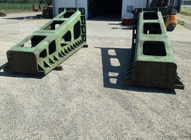 Para żeliwnych płyt kątowych Paire d'équerres en fonte 3000 x 1000 x 1245 mm