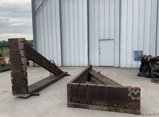 Pereche de plăci unghiulare din fontă Equerres de bridage en fonte 4000 x 2000 x 575 mm