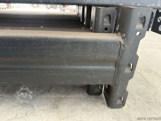 Hoogbouwmagazijn Palletstelling traverse Meta (Thyssen) / K: 120 x 50 mm lichte Weite: 2.700 mm