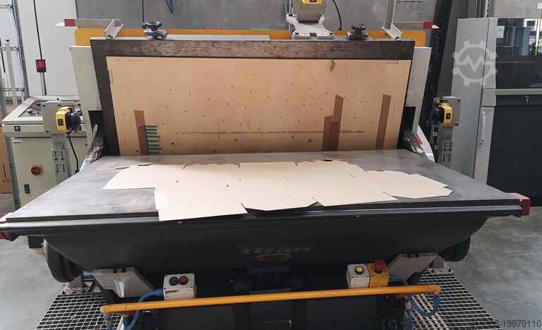 Sztanctygiel / troqueladora de platina alimentada a mano Erba Titan 6PN