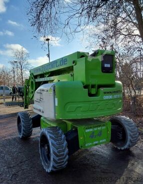 Articulated boom lift Niftylift HR 28 Bi-Energy Elektro-Diesel 28,00 m