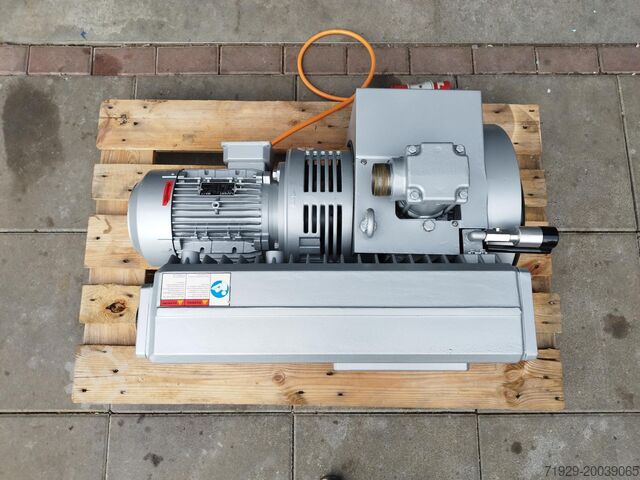 Vakuumska pumpa Busch RA 0160 D