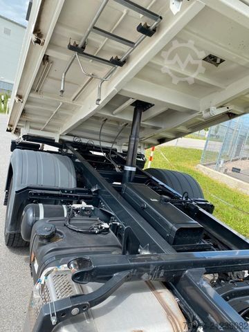 Tipper truck MAN TGL 12.250/Kipper/NL6,3To/Klima/Nur 55 tkm/Top