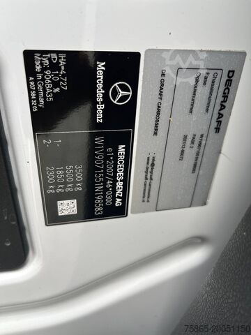 Koffer Mercedes-Benz Sprinter 515 1.9 CDI / Box 4.4 mtr / Laadklep /...