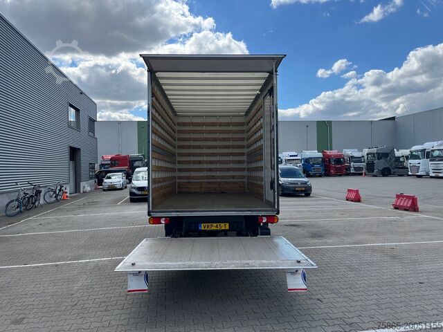 Koffer Mercedes-Benz Sprinter 515 1.9 CDI / Box 4.4 mtr / Laadklep /...