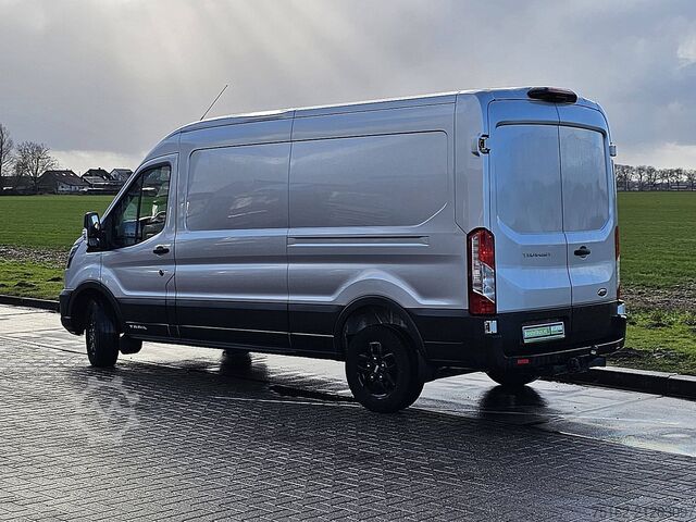 High-roof van FORD TRANSIT 2.0 L3H2 TRAIL 170Pk AC!