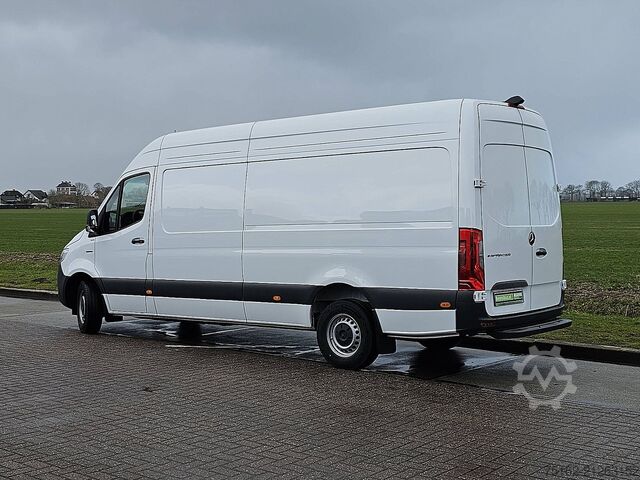 High-roof van MERCEDES-BENZ ESPRINTER 81kWh 300Km WLTP!