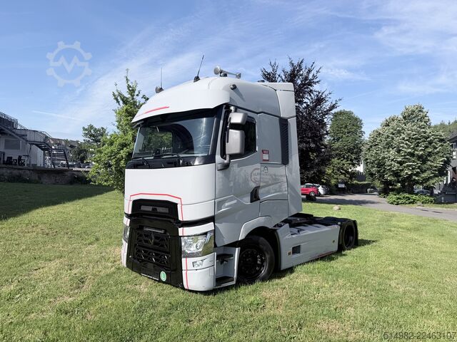 Trattore stradale volumetrico Renault 