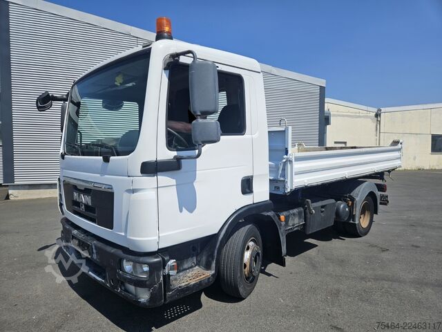 Basculante trilateral MAN TGL 8.220 4x2 BB