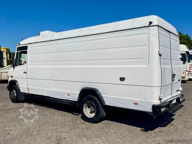 Bestelwagen Mercedes-Benz Vario 812 D manual pomp, cooler THERMOKING
