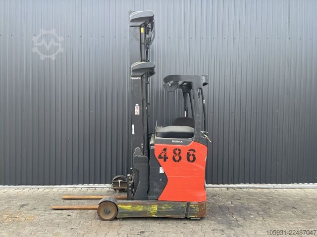 Tolóoszlopos targoncá Linde R12B-01