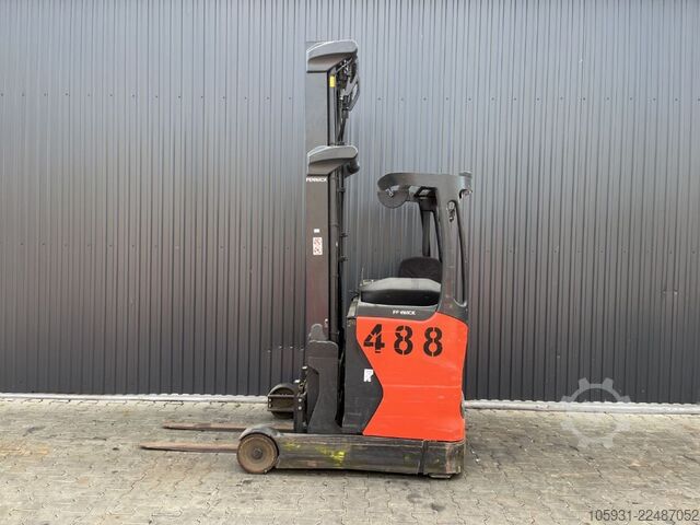 Tolóoszlopos targoncá Linde R12B-01