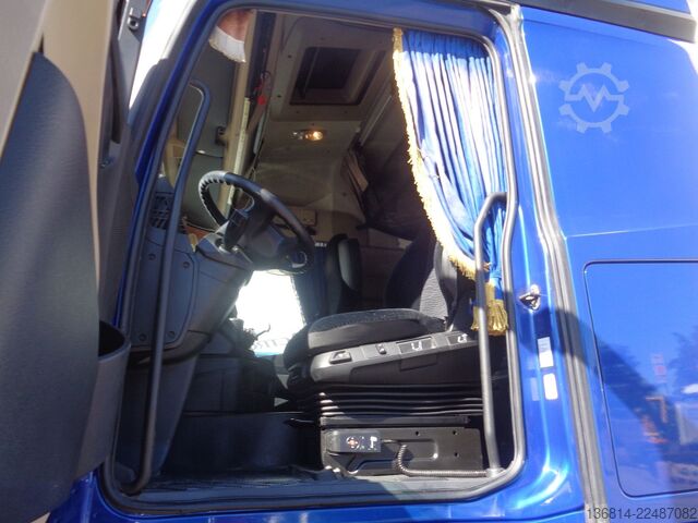 Drikkevarelastbil MERCEDES-BENZ Actros 2542 L 7,3 M Schwenkwand LBW Heizung