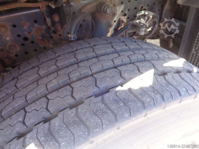Drikkevarelastbil MERCEDES-BENZ Actros 2542 L 7,3 M Schwenkwand LBW Heizung