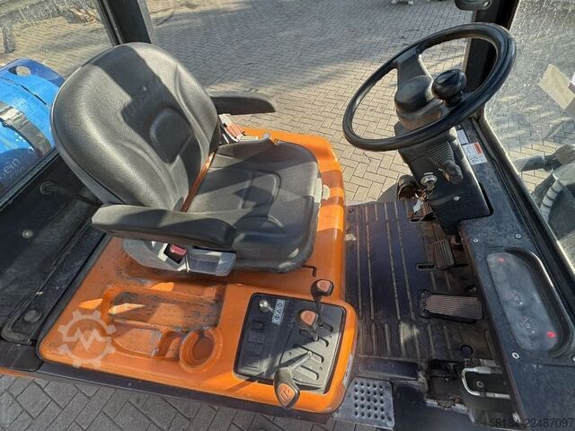 LPG viljuškari Doosan G30GP