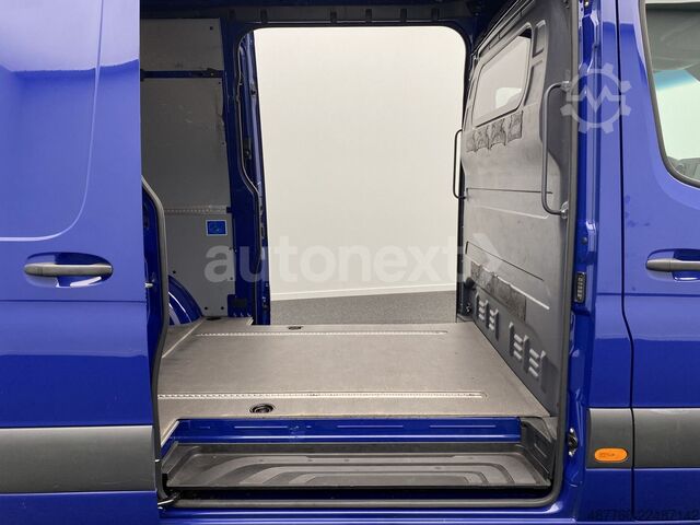 Furgon z wysokim dachem MERCEDES-BENZ Sprinter 317 *2x SCHIEBETÜR* AHK 2,8t+KAMERA+NAV