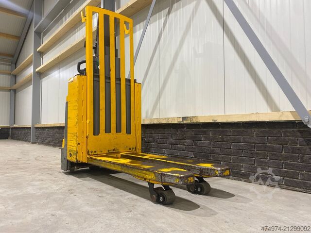 Handmatige stapelaar Jungheinrich EJE C20