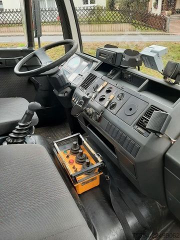 Driezijdige kipper MAN Dreiseitenkipper MAN 7731 mit Kran