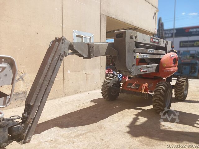 Knikarmhoogwerker Manitou 180ATJ