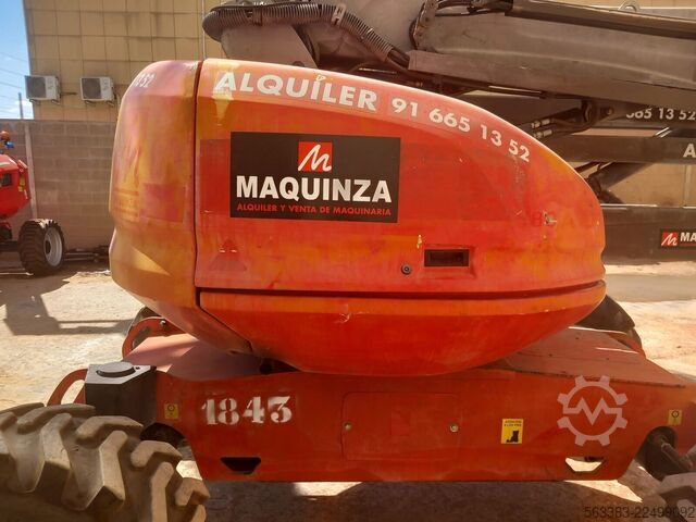 Knikarmhoogwerker Manitou 180ATJ