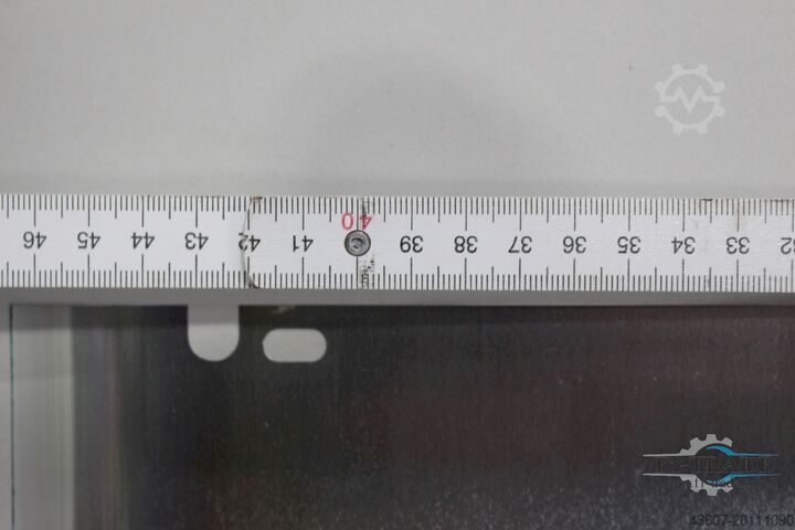 Punzonatrice per lamiere Bacher 2048