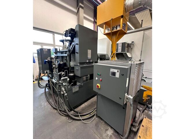 Vertical machining center Chiron Mill 2000 high speed plus