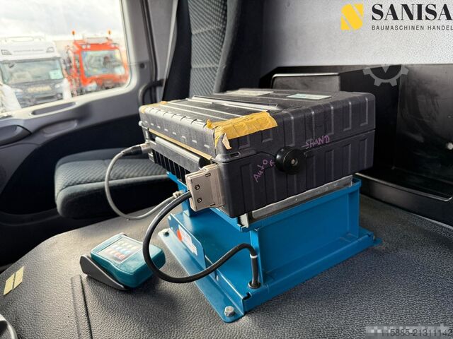 LKW mit Tankaufbau Mercedes-Benz Actros 3241/Esterer/8x2/Disel+Benzin/ADR