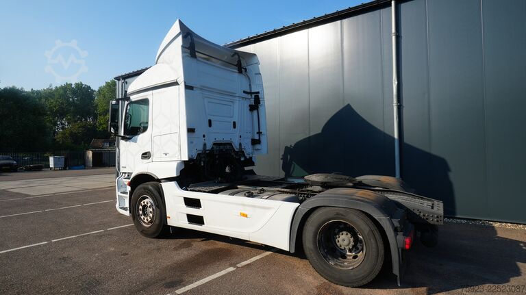 Standard-SZM Mercedes-Benz ACTROS 1936 tractor unit