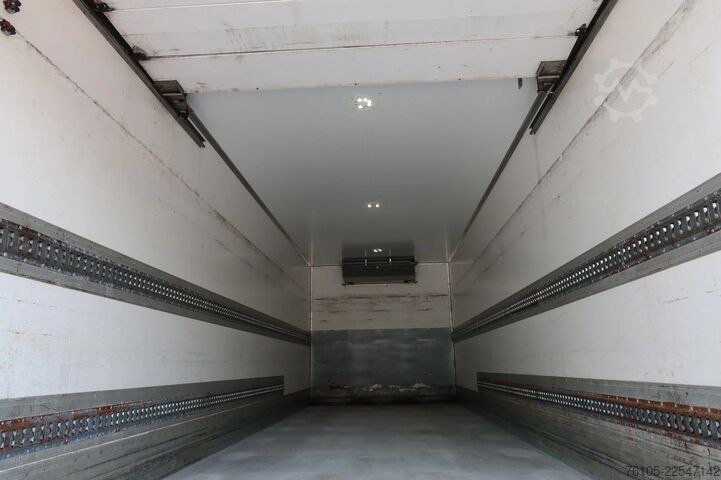 Μεταφορά σε ψύξη/κατάψυξη DAF LF 290 Koel/Vries Carrier + B.A.R. 2.000 kg Klep