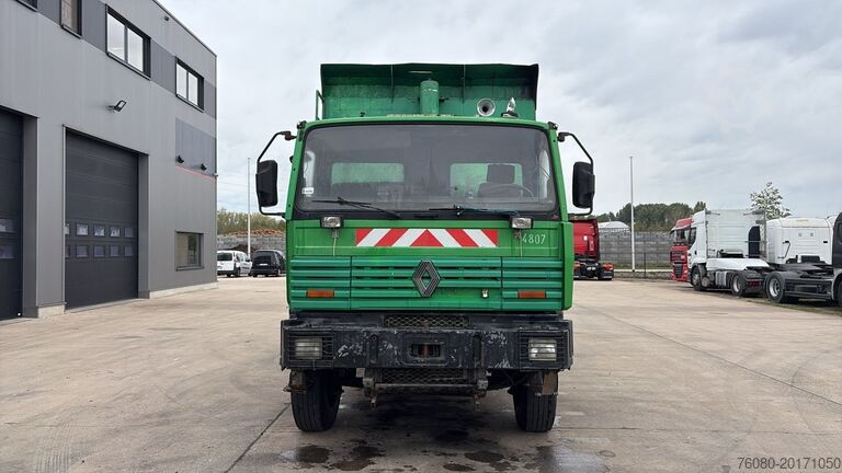 Kipper Renault G 300 MAXTER (GRAND PONT / POMPE MANUELLE / 6X4)