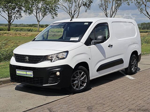 Camioneta familiar de techo alto PEUGEOT PARTNER 1.5