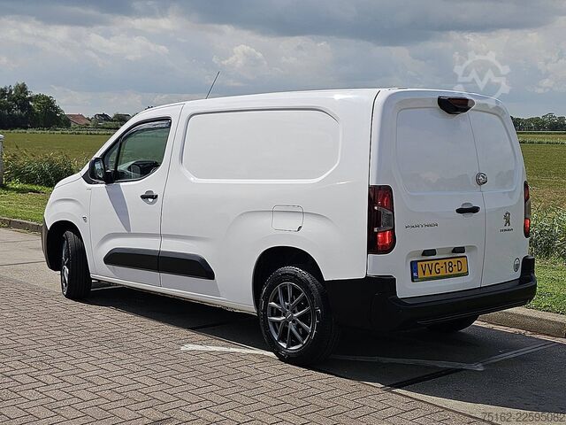 Camioneta familiar de techo alto PEUGEOT PARTNER 1.5