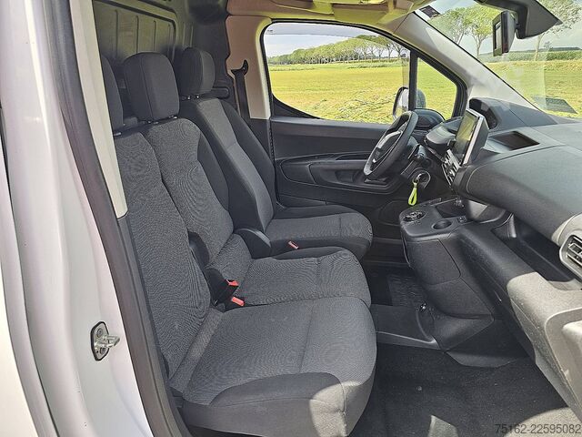 Camioneta familiar de techo alto PEUGEOT PARTNER 1.5