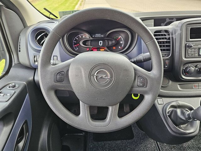 Személyszállítás OPEL VIVARO 1.6 L1 Combi 9p Airco