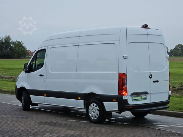 Bestelauto MERCEDES-BENZ SPRINTER 317 L2H2 Navi RWD