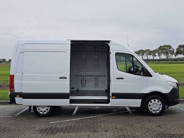 Bestelauto MERCEDES-BENZ SPRINTER 317 L2H2 Navi RWD