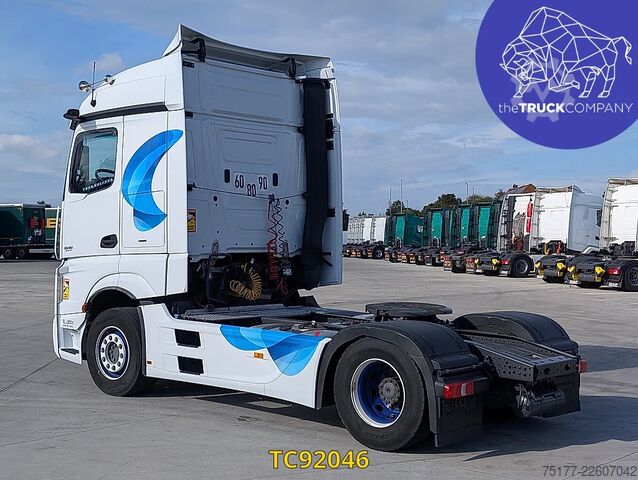 Standart-SZM Mercedes-Benz Actros 1846